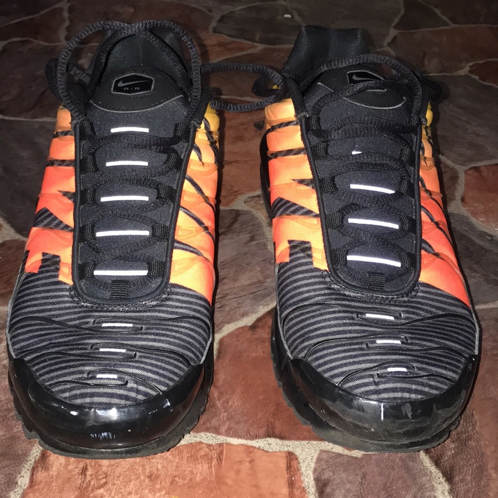 Nike Air Max Plus striped Black Orange